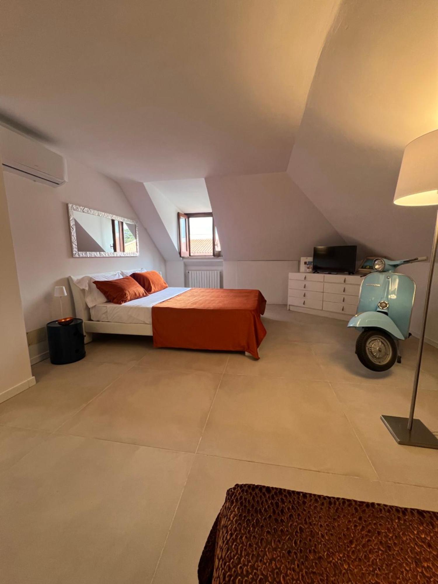 Domus Orestea Luxury Suites Palermo Bagian luar foto