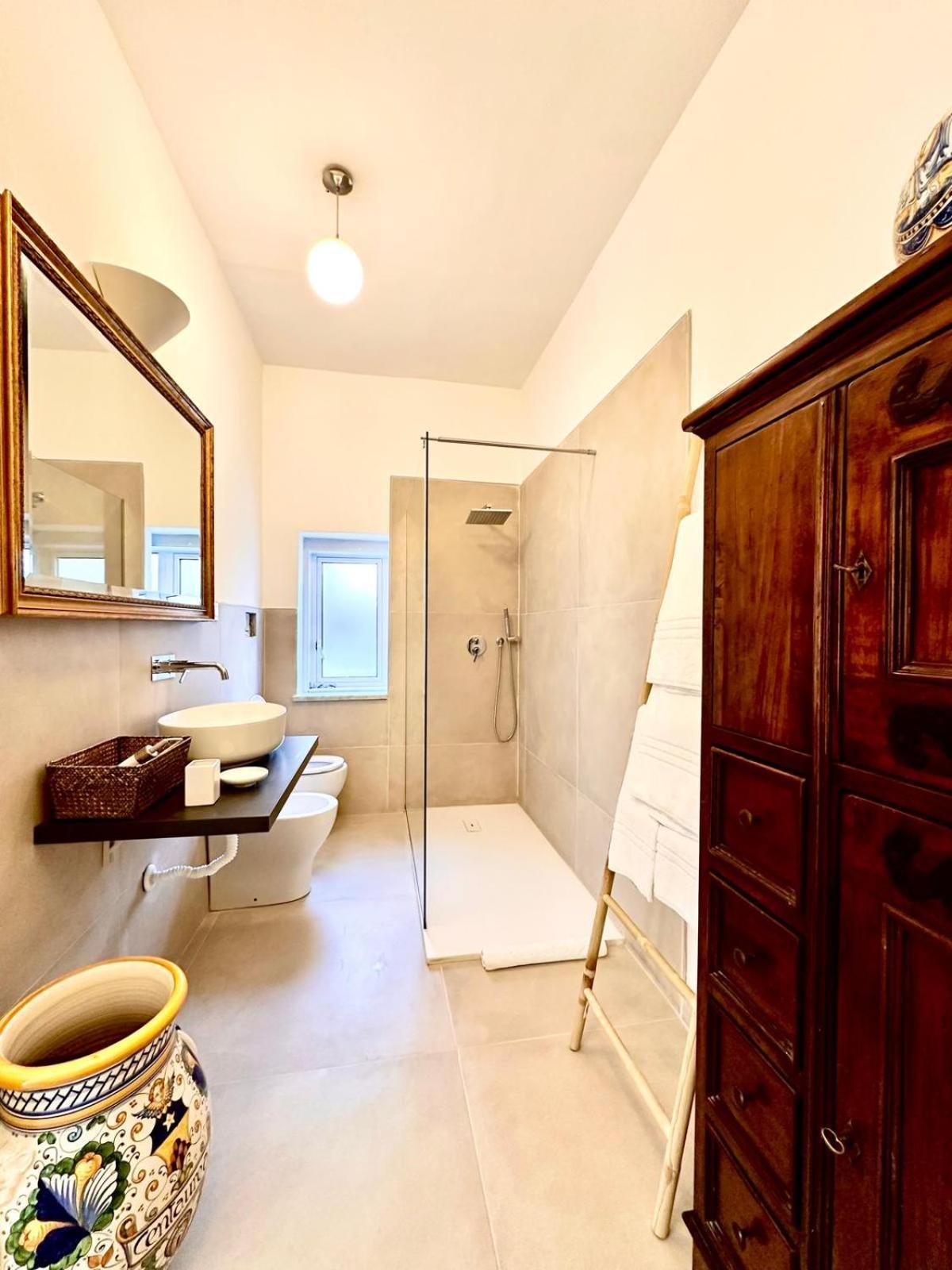 Domus Orestea Luxury Suites Palermo Bagian luar foto