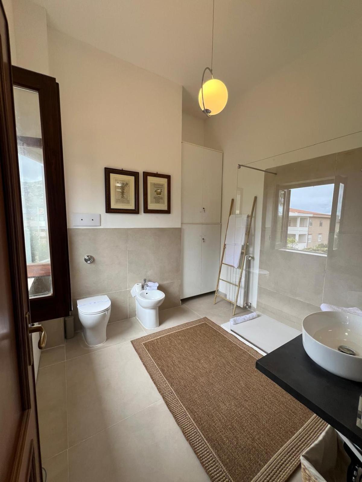 Domus Orestea Luxury Suites Palermo Bagian luar foto