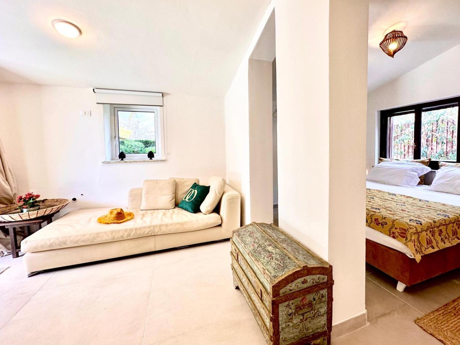 Domus Orestea Luxury Suites Palermo Bagian luar foto
